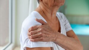 dolore alla spalla che fare